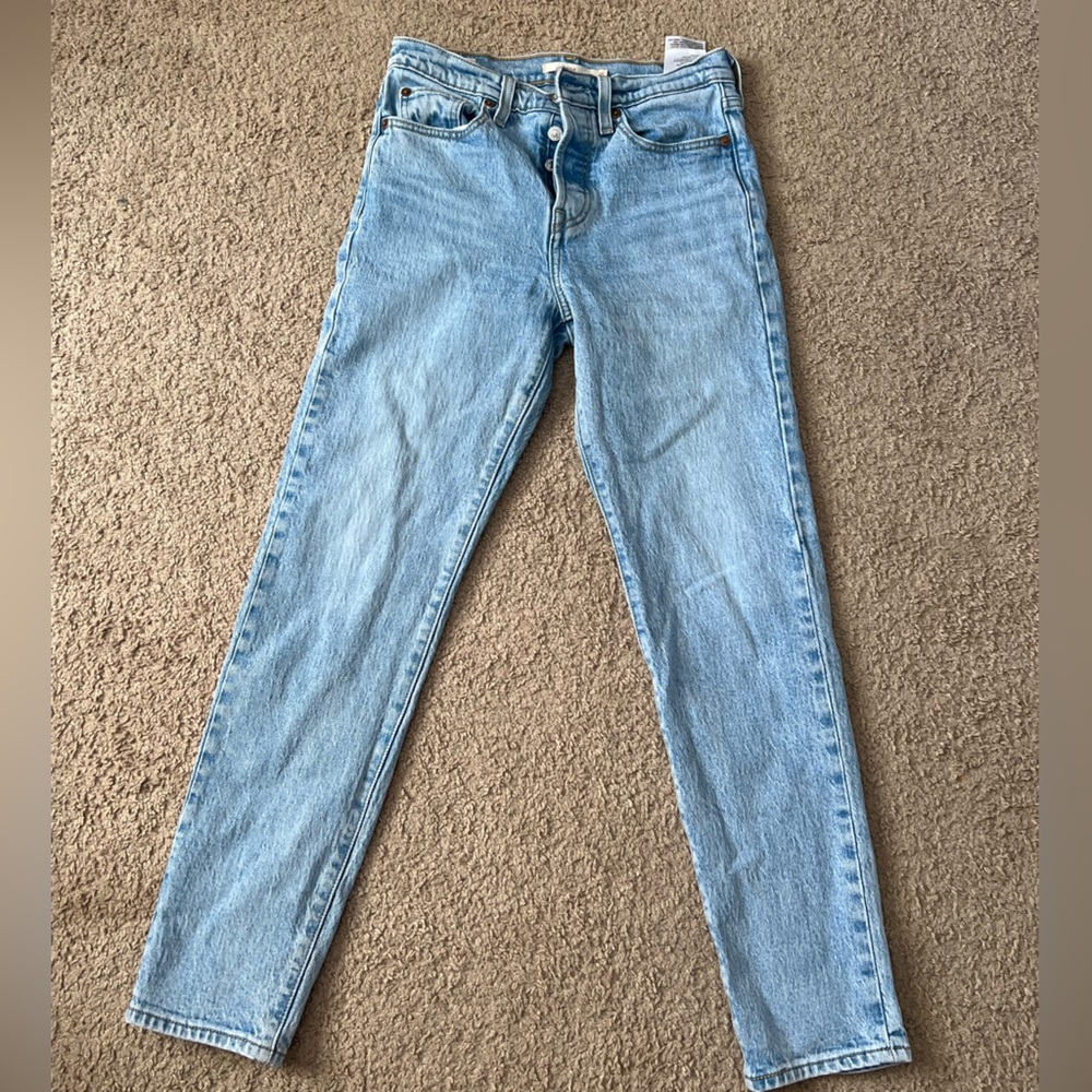 wedgie levi jeans